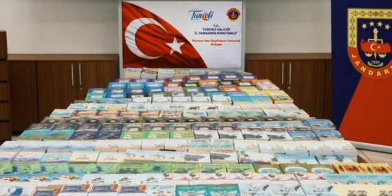 Jandarma, Köy Okullarına 5 Bin Kitap Bağışıyla Destek Sağladı