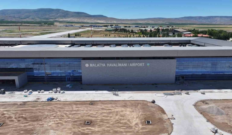 malatya-havalimani-25-milyon-yolcu-kapasitesine-hazirlaniyor-6Dr4Mb2t.jpg