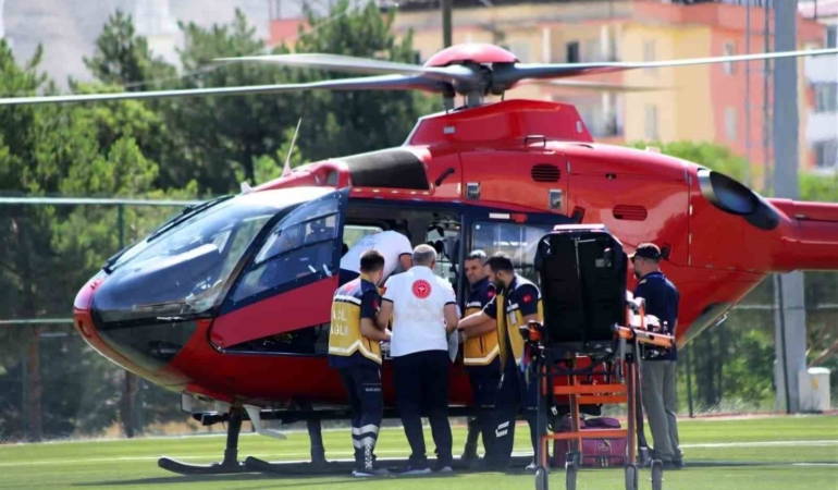 malatyada-75-yasindaki-hasta-icin-ambulans-helikopter-havalandi-WaB6HtV6.jpg