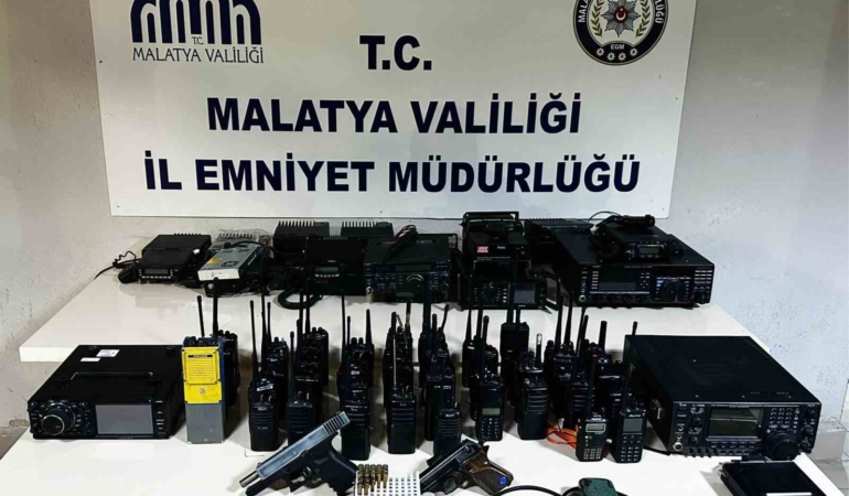 malatyada-emniyet-frekanslarini-dinleyen-6-suphelinin-operasyonu-PiCGyfPq.jpg