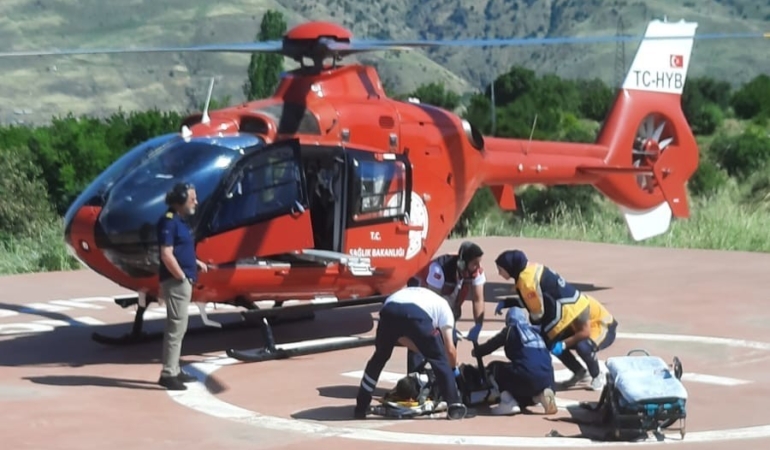 malatyada-yaralanan-vatandas-hava-ambulansiyla-hastaneye-ugurlandi-5kz8QJDq.jpg