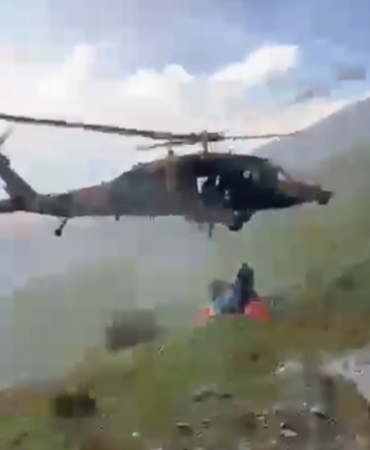 malatyanin-daglik-alaninda-kalp-krizi-geciren-vatandas-askeri-helikopterle-kurtarildi-57NATRkX.jpg