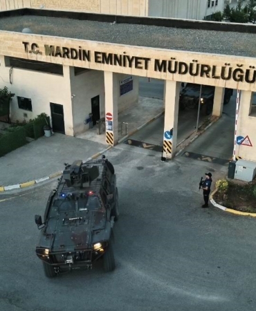 mardin-merkezli-yasa-disi-bahis-ve-dolandiricilik-operasyonu-10-milyar-tl-hacim-belirlendi-lkgxVRHJ.jpg
