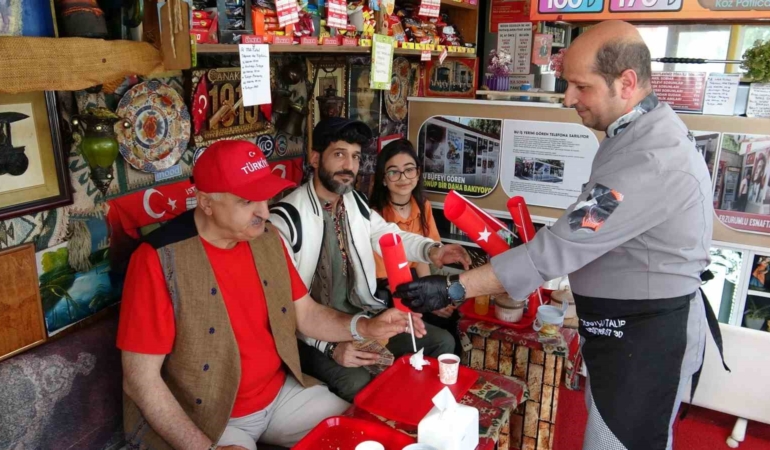 milli-takim-finalde-erzurumda-tostlar-ucretsiz-R4HPz1VA.jpg