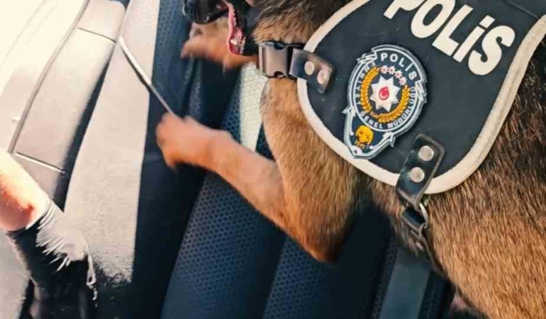 musta-60-kilogram-uyusturucu-narkotik-operasyonu-basarisiyla-sonuclandi-whAYwjy1.jpg