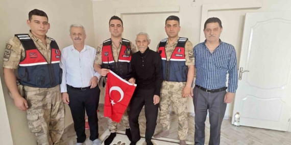 Sason’da Şehit Babalarına Özel Babalar Günü Ziyareti