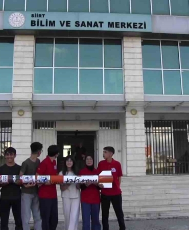 siirtte-marifet-roket-takimi-teknofestte-birinciligi-hedefliyor-PtCDu68G.jpg