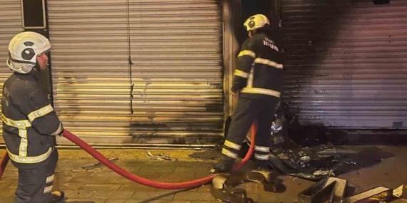 Siirt’te Market Alevlere Kapıldı