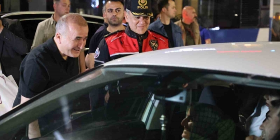 Vali Hatipoğlu, Asayiş Uygulamasına Katıldı: ‘Sürekli Sahadayız’
