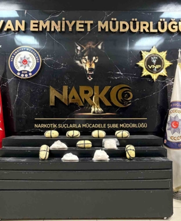 vanda-10-kilogram-260-gram-metamfetamin-yakalandi-3D5R9S4e.jpg
