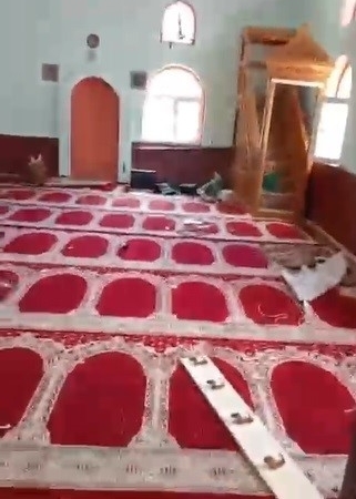 yenilenen-koy-camisi-belediye-ekiplerinin-eseriyle-ibadete-hazir-XF4aqsz3.jpg