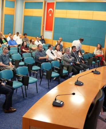 yonetici-liderlik-egitiminde-yapay-zeka-uygulamalari-6RbBiUVU.jpg