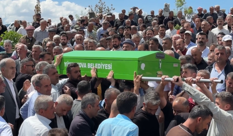 yuksekovada-trajik-kaza-hayatini-kaybedenler-son-yolculuklarina-ugurlandi-W482MdgR.jpg