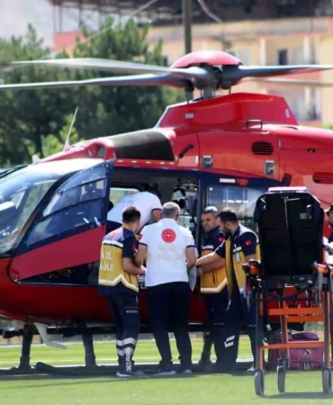 22-yasindaki-genc-hava-ambulansi-ile-malatyaya-ulasti-Idh4JQEN.jpg