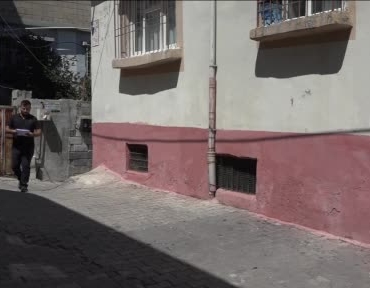 asilsiz-sikayetler-sonucu-karakola-hapsolan-sahsin-hikayesi-pUPW3TIh.jpg