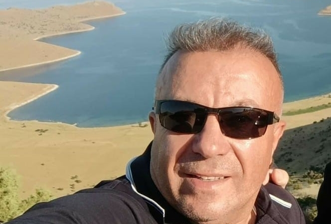 bahcesaray-cayinda-dusen-adamin-hayati-kayip-oldu-AxjXAS93.jpg
