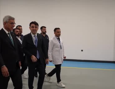 bakan-memisoglundan-yerli-ve-milli-mekanik-ventilator-uretim-tesisi-ziyareti-RmgHm3zQ.jpg