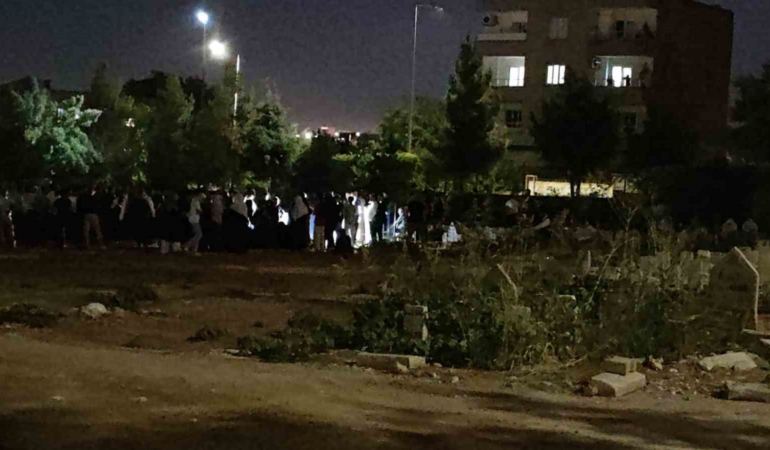 batman-mezarliginda-kanli-saldiri-baba-ogul-ve-yegen-hayatini-kaybetti-wZzf7yZe.jpg