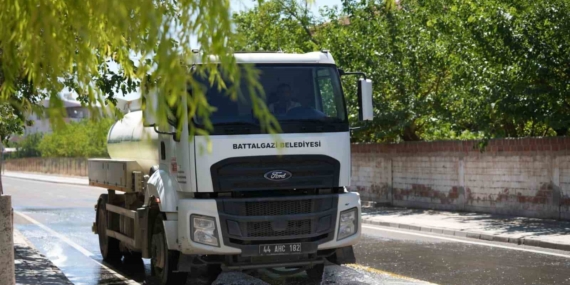Battalgazi’de Süregelen Temizlik ve Pazar Denetimleri