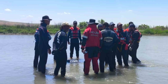 Çaya Düşerek Kaybolan Küçük Çocuğun Cansız Bedeni Bulundu