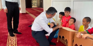 dicle-kaymakami-atisin-kuran-kursu-ogrencileriyle-bulusmasi-KIdnB9JJ.jpg