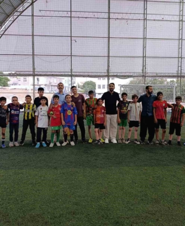 diclede-heyecan-dolu-kuran-kurslari-futbol-turnuvasi-lxZOrTKX.jpg