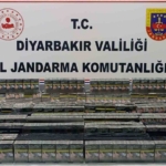 Malatya'da Ticari Araç ve Otomobil Çarpıştı: 8 Kişi Yaralandı thumbnail