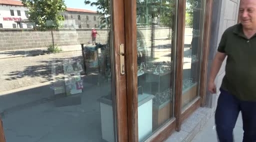 Diyarbakır’da Sıcak Havalardan Etkilenen Esnaf: Kepenkler Ancak Öğleden Sonra Açılıyor
