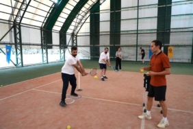 diyarbakirda-tenis-kortlarina-rekor-ilgi-6-ayda-540-yeni-kursiyer-9xKWbd9u.jpg