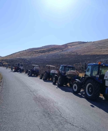 dogansehirde-aniz-yanginina-koylulerin-traktorlu-mudahalesi-L81Ya7bi.jpg