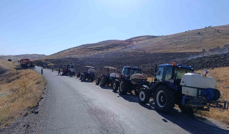 dogansehirde-aniz-yanginina-koylulerin-traktorlu-mudahalesi-L81Ya7bi.jpg