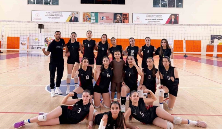 elazig-voleybol-takimi-yari-finalde-buyuk-bir-basariya-imza-atti-2GccGEeT.jpg