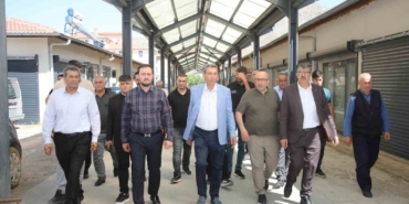 elazigda-ak-parti-kadrosu-sahada-aktif-calismalarini-devam-ettiriyor-lZqSZihM.jpg