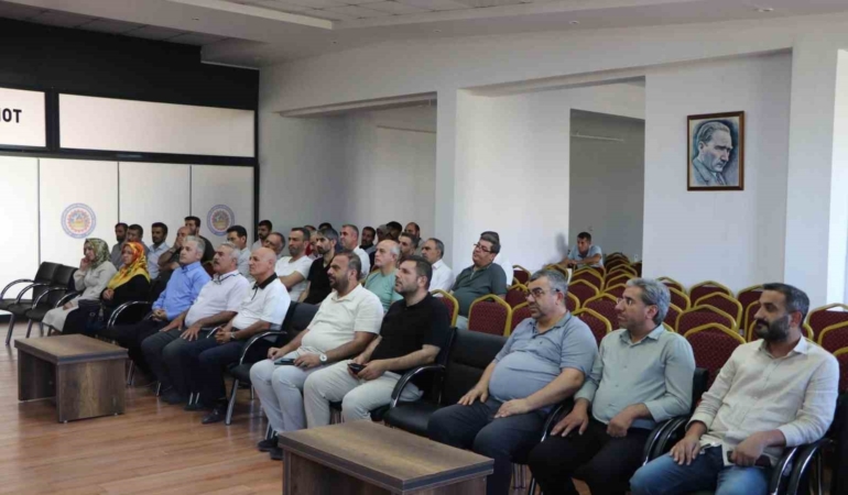 elazigda-din-hizmetleri-uzerine-degerlendirmeler-MT3CfOyv.jpg
