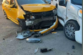 elazigda-hafif-ticari-arac-kazasi-1-yarali-1L38PPe8.jpg