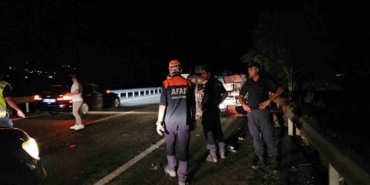 elazigda-minibus-ve-traktor-carpismasi-1-kisi-yaralandi-U4EaiAyT.jpg