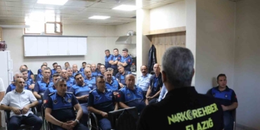 elazigda-narkorehber-semineri-uyusturucu-ile-mucadele-egitim-programi-y8bp7y1e.jpg