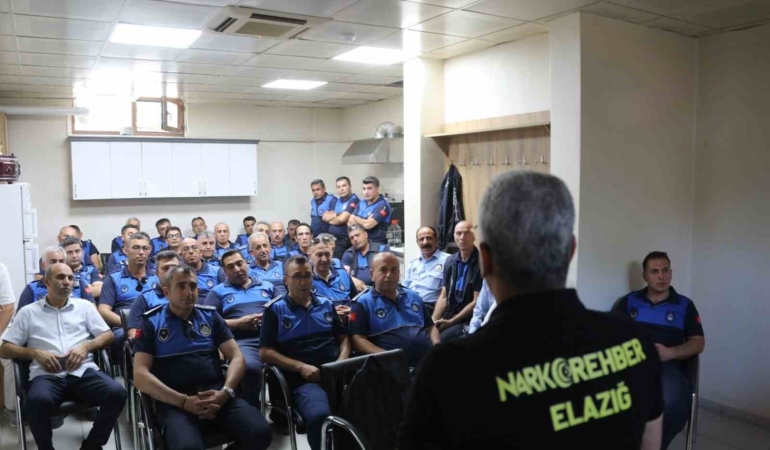 elazigda-narkorehber-semineri-uyusturucu-ile-mucadele-egitim-programi-y8bp7y1e.jpg