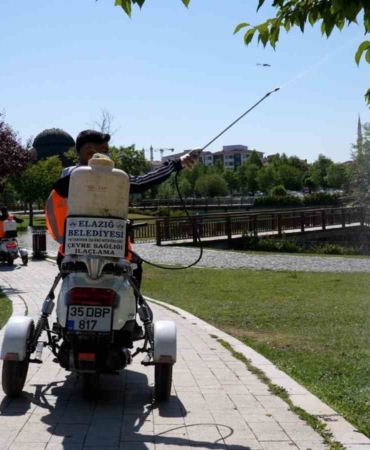 elazigda-suregelen-ilaclama-faaliyetleri-hcy3rqg3.jpg