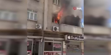 elazigda-yangin-buhari-evi-kul-olmaktan-kurtardilar-grLg5wMK.jpg