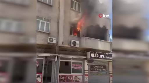 Elazığ’da Yangın Buharı: Evi Kül Olmaktan Kurtardılar