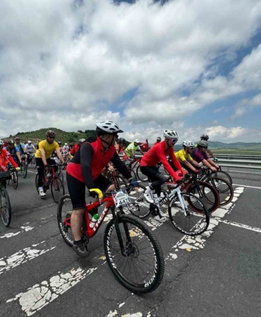 elazigdan-ardahana-uzanan-pedal-yolculugu-pYOEmXsU.jpg