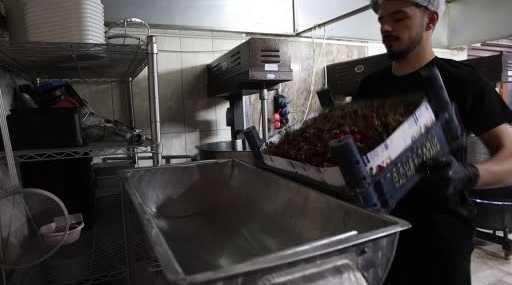 Elazığ’ın Eşsiz Tescilli Lezzeti: Vişne Dondurmasına Yoğun İlgi