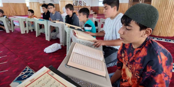 Erciş’te Yaz Kuran Kursları Heyecanla Başladı