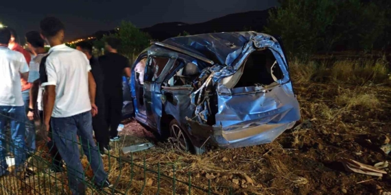 Gercüş’te Kaza: Hurdaya Dönmüş Araçtan Burnu Bile Kanamadan Çıkan Kişi
