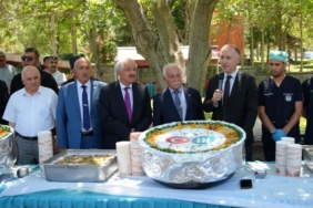 inonu-universitesinde-geleneksel-asure-etkinligi-rT2TWfZc.jpg