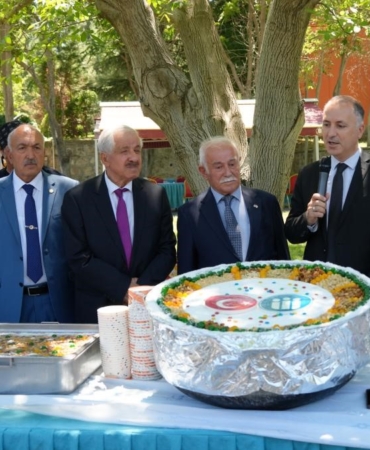 inonu-universitesinde-geleneksel-asure-etkinligi-rT2TWfZc.jpg