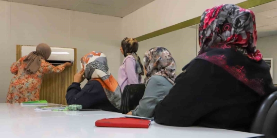 Kadınlar için Üçüncü Dönem Klima-Kombi Bakım Eğitimi