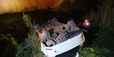 kopruden-dusen-otomobilden-yarali-cikan-2-kisi-wFaFODpp.jpg