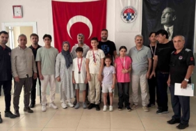 malatyada-15-temmuz-satranc-turnuvasi-buyuk-basariyla-tamamlandi-5B3evYBd.jpg
